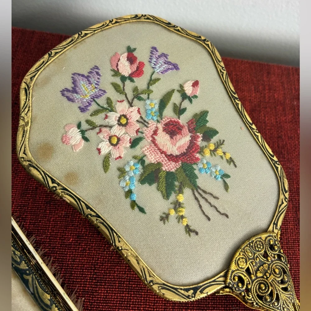 Vintage Delina Vanity Brush Set Needlepoint Floral Hair Brush & Clothing Brush - Picture 5 of 8
